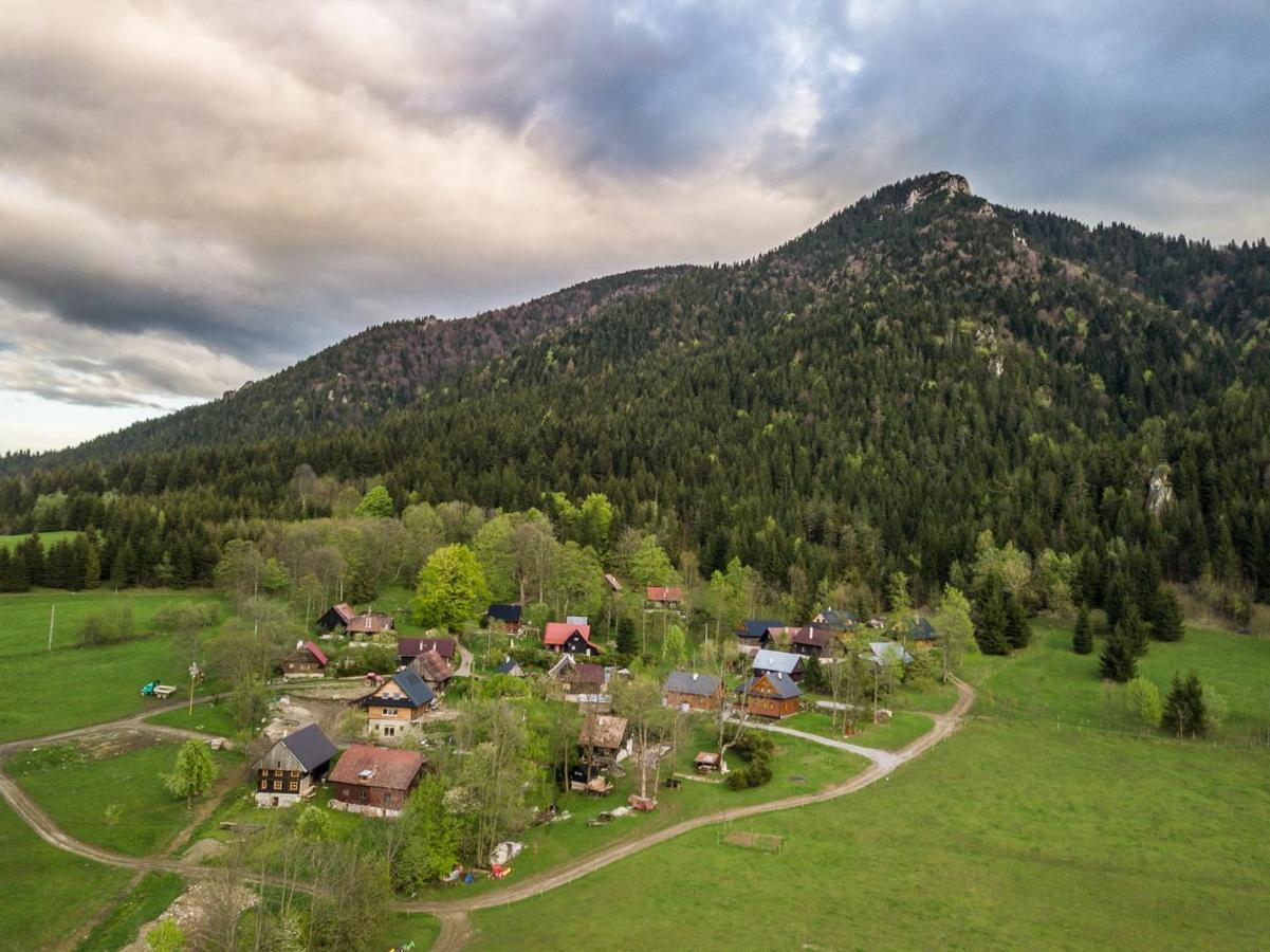 Apartmany Pod Rozsutcom - Zatkov Dvor - Prijazd Do Ubytovania Autom S Pohonom 4X4 Terchová Exteriör bild