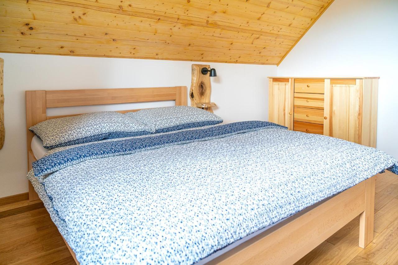 Apartmany Pod Rozsutcom - Zatkov Dvor - Prijazd Do Ubytovania Autom S Pohonom 4X4 Terchová Exteriör bild
